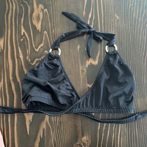 ⚡️(3/$15).  Venus swim top.  Black.  D cup.